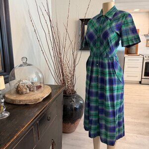 HANDMADE 1950's BLUE&GREEN PLAID DRESS w/ front cuff pockets & seed buttons
